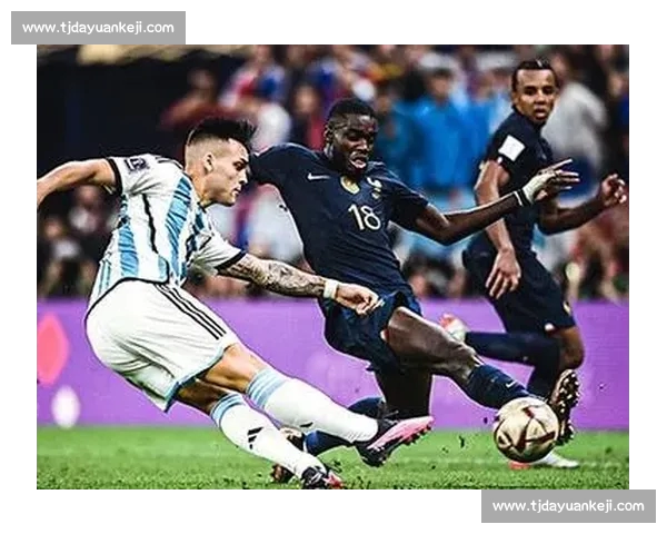 高清流畅足球赛事在线观看平台尽享全球精彩对决实时直播回放分析 - 副本 (27) - 副本 - 副本 - 副本